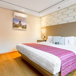 Habitación con Cama King