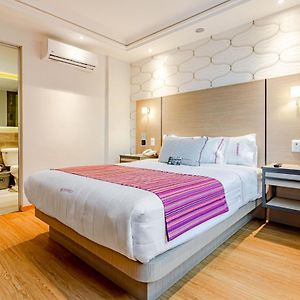 Habitación Estándar con Cama Queen